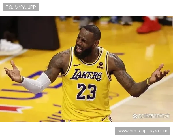 詹姆斯内线带起波动抢下关键分，湖人势头正旺