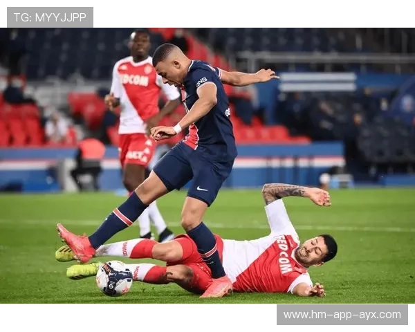 法甲摩纳哥中路穿透精准,胜果被牢牢掌控