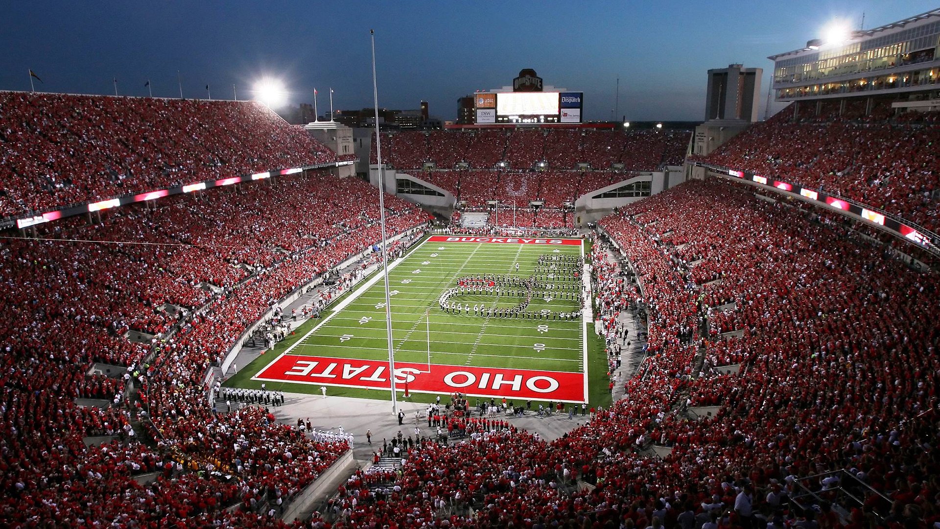 “足球文化节在多个城市同时举行，丰富体育生活”，足球文化艺术节